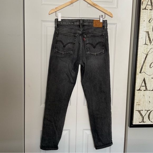 Levi Wedgie Jeans - 27 - Picture 2 of 5
